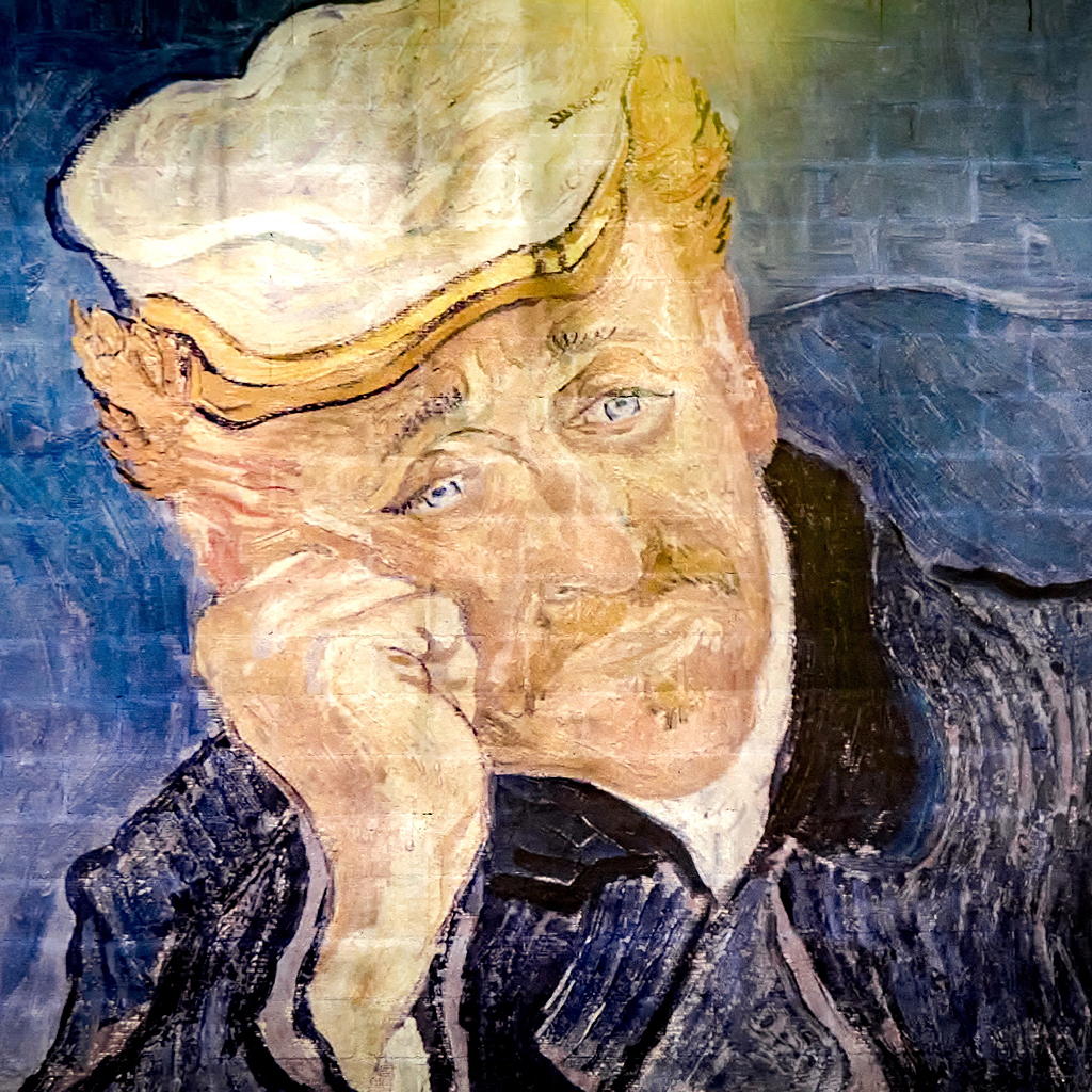 Atelier des Lumières﻿ museums and exhibitions near Circa residences in Downtown Los Angeles